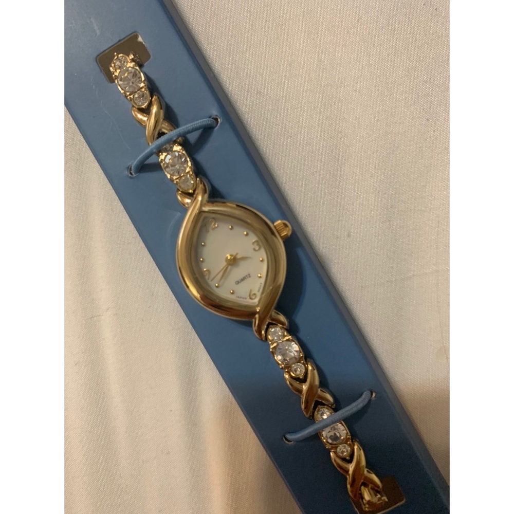Avon Crystal “X” Link Watch